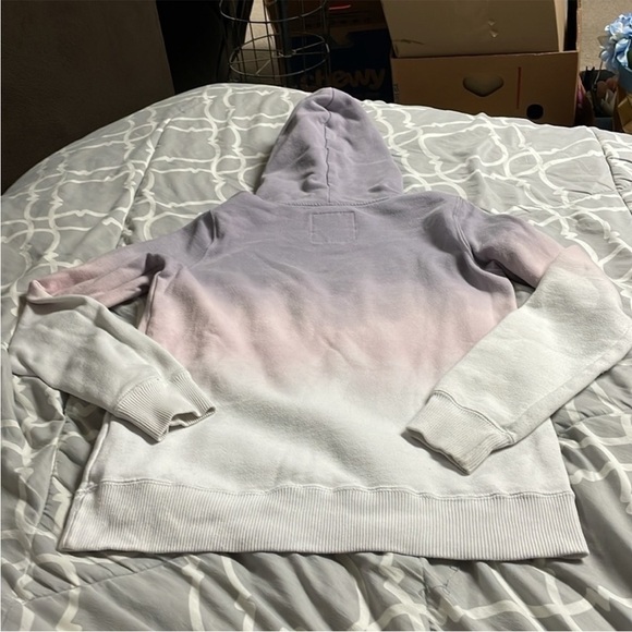 size XS ombré Hollister hoodie with front pocket - Picture 6 of 6